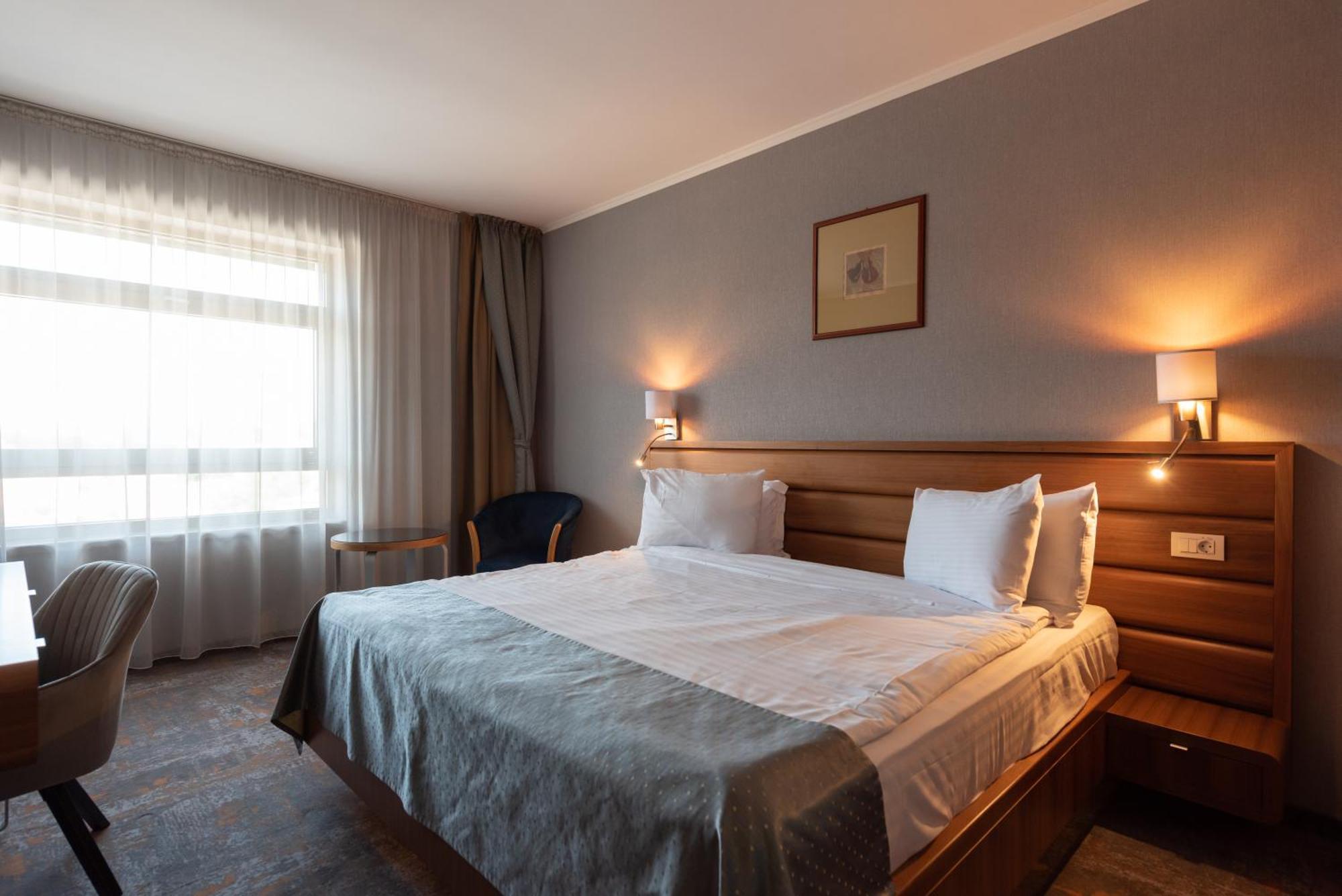 Hotel Wyndham Cluj Extérieur photo