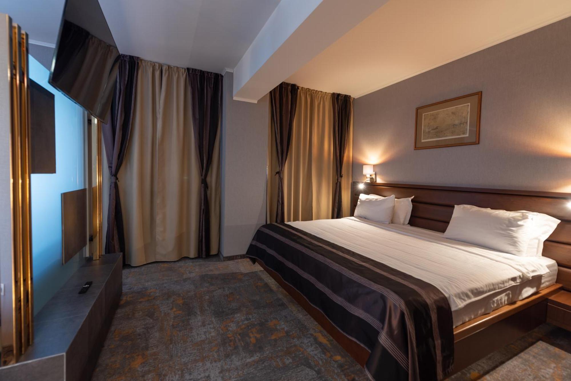 Hotel Wyndham Cluj Extérieur photo